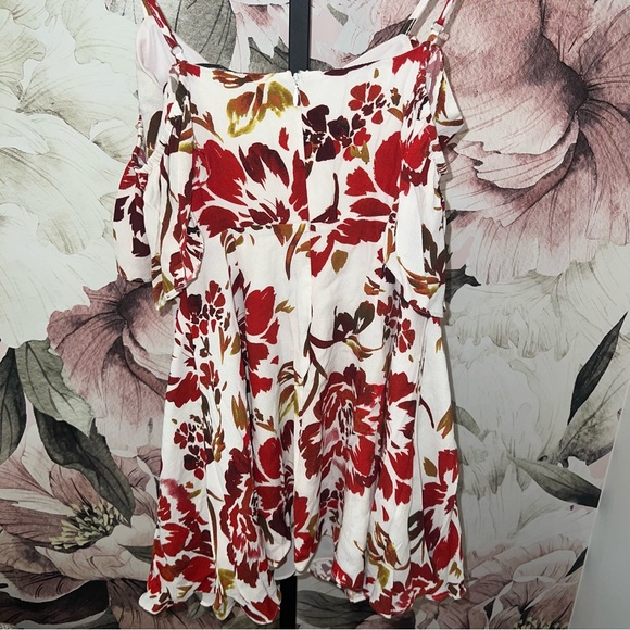 Lovers + Friends Flowy Floral Dress - Picture 4 of 7